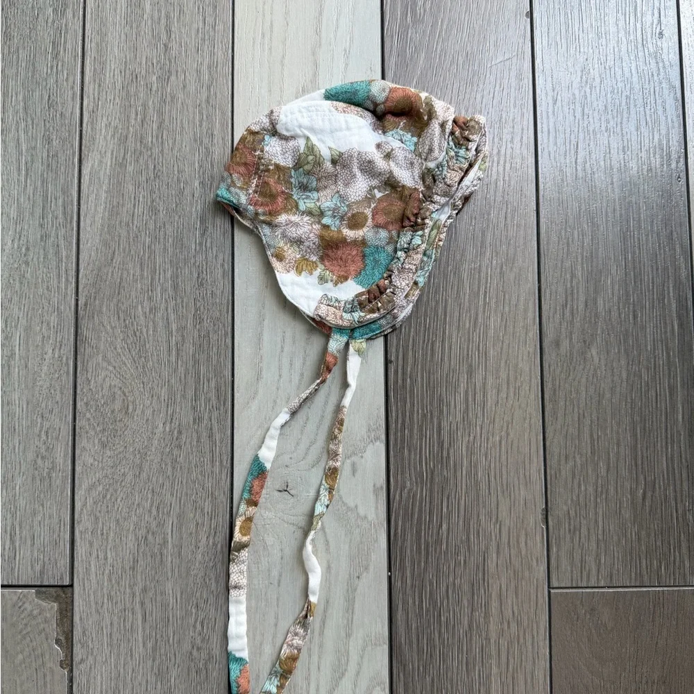 kate quinn adorable floral